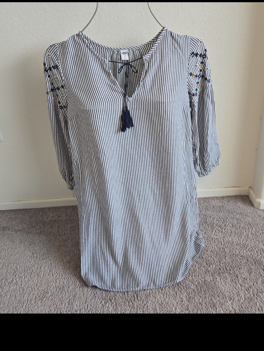Old Navy Striped V-Neck Tassel Tunic Dress in Blue and White - Picture 8 of 11